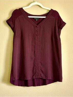 Fortune + Ivy Burgundy V-Neck Roll Sleeve Blouse Large